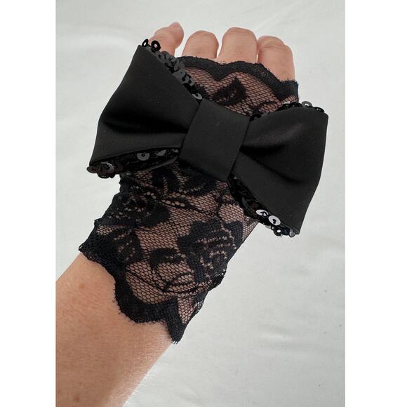 Les Archives Petite Arc Lace Gloves Open Finger Bow Black New Sequin - Picture 1 of 7